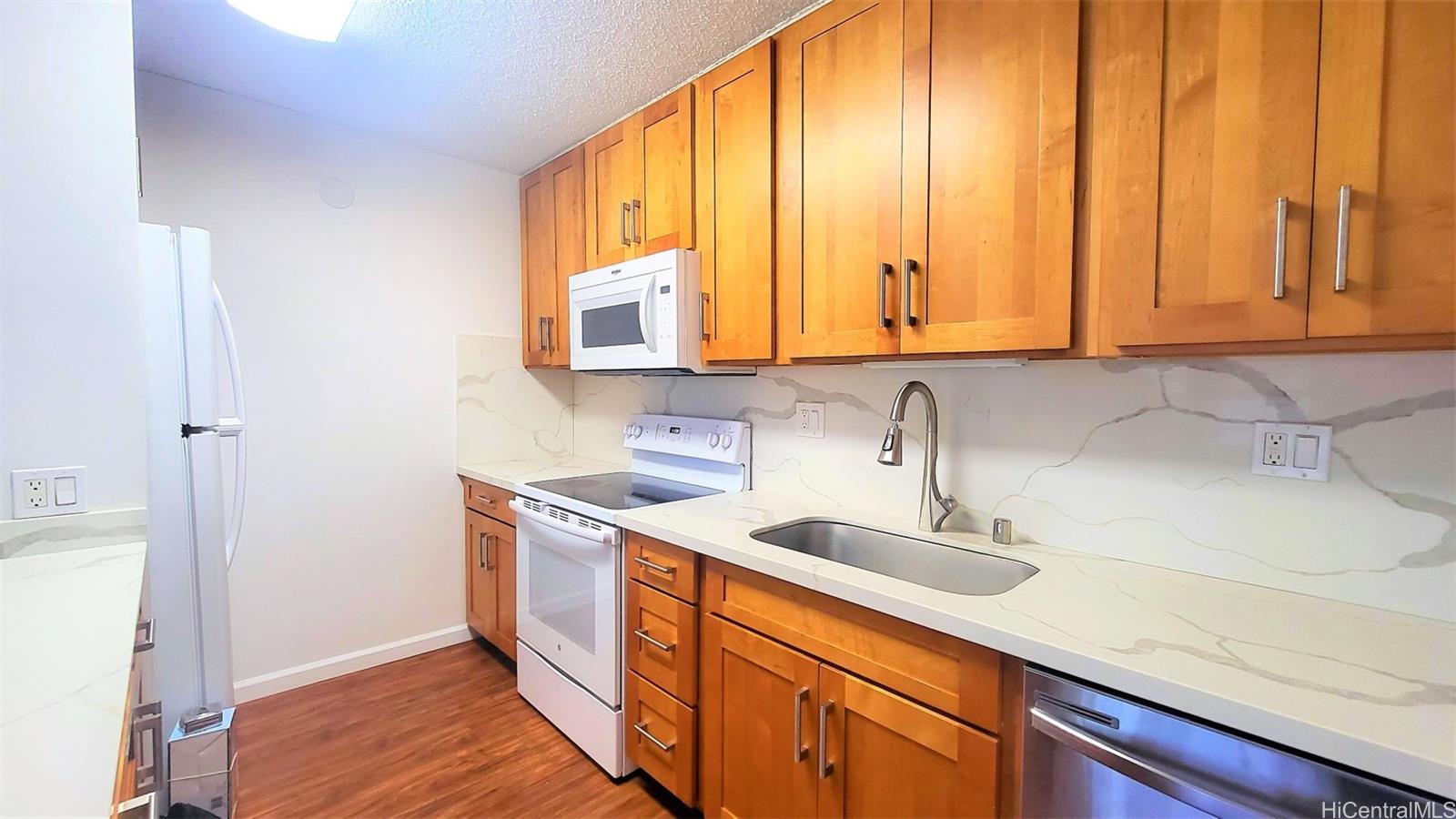 1621 Dole St 202 Honolulu Hawaii Rental Punahou Tower