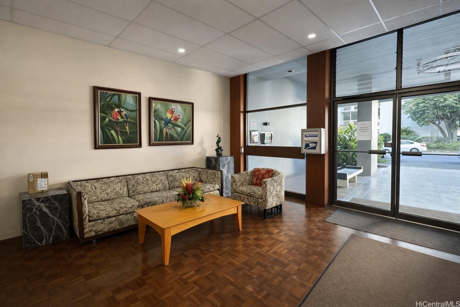 Punahou Tower condo # 402, Honolulu, Hawaii - photo 15 of 20