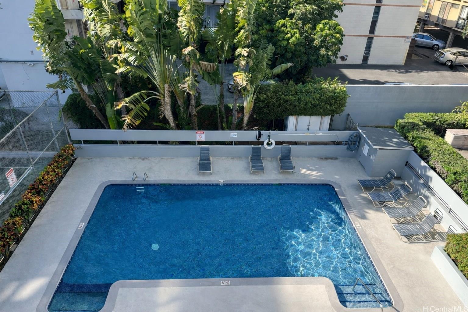 Punahou Tower condo # 402, Honolulu, Hawaii - photo 16 of 20