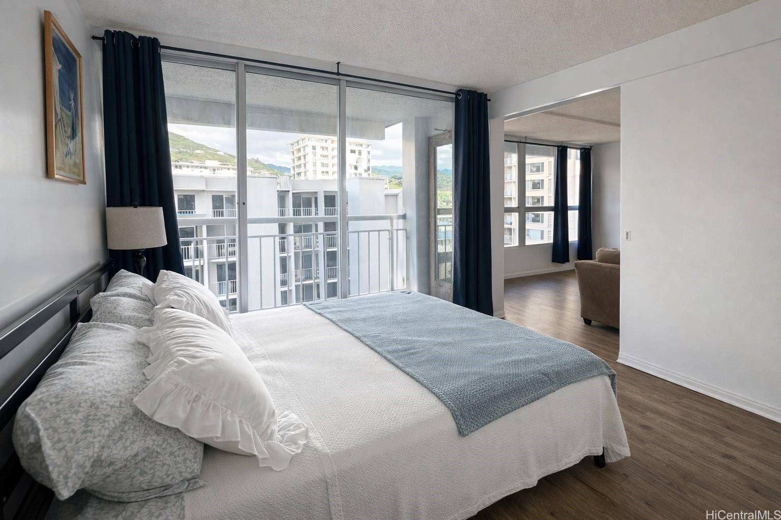 Punahou Tower condo # 402, Honolulu, Hawaii - photo 7 of 20