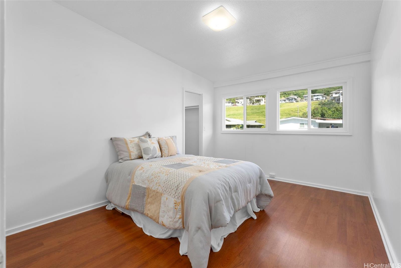 1624  Ala Makani Place Moanalua Valley, Honolulu home - photo 15 of 25