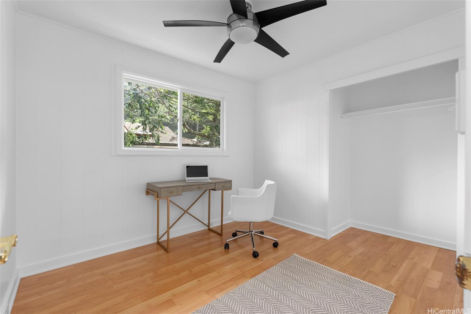 1624  Ala Makani Place Moanalua Valley, Honolulu home - photo 7 of 25