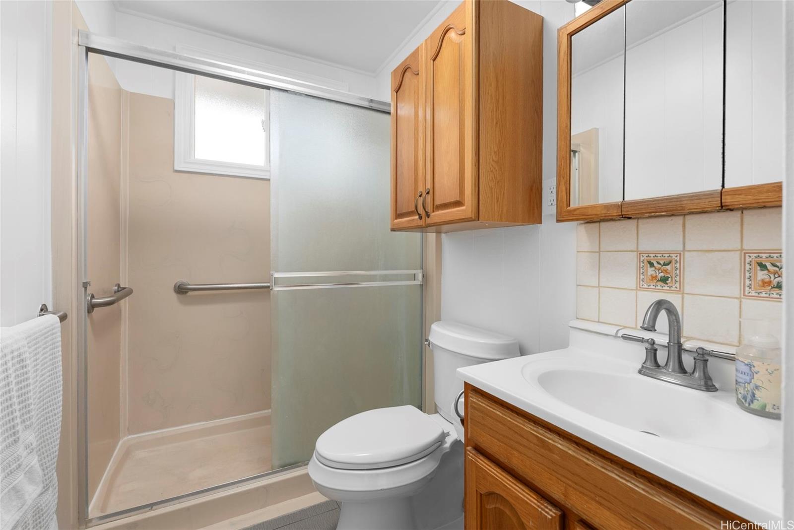 1624  Ala Makani Place Moanalua Valley, Honolulu home - photo 10 of 25