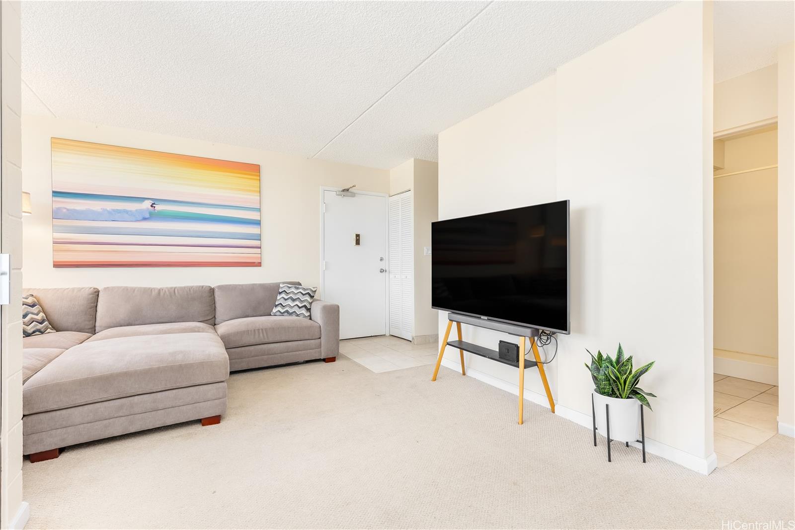 Pulelehua condo # 1001, Honolulu, Hawaii - photo 3 of 17