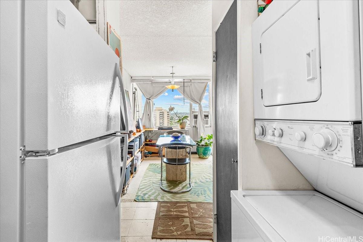 Pulelehua condo # 1104, Honolulu, Hawaii - photo 11 of 25