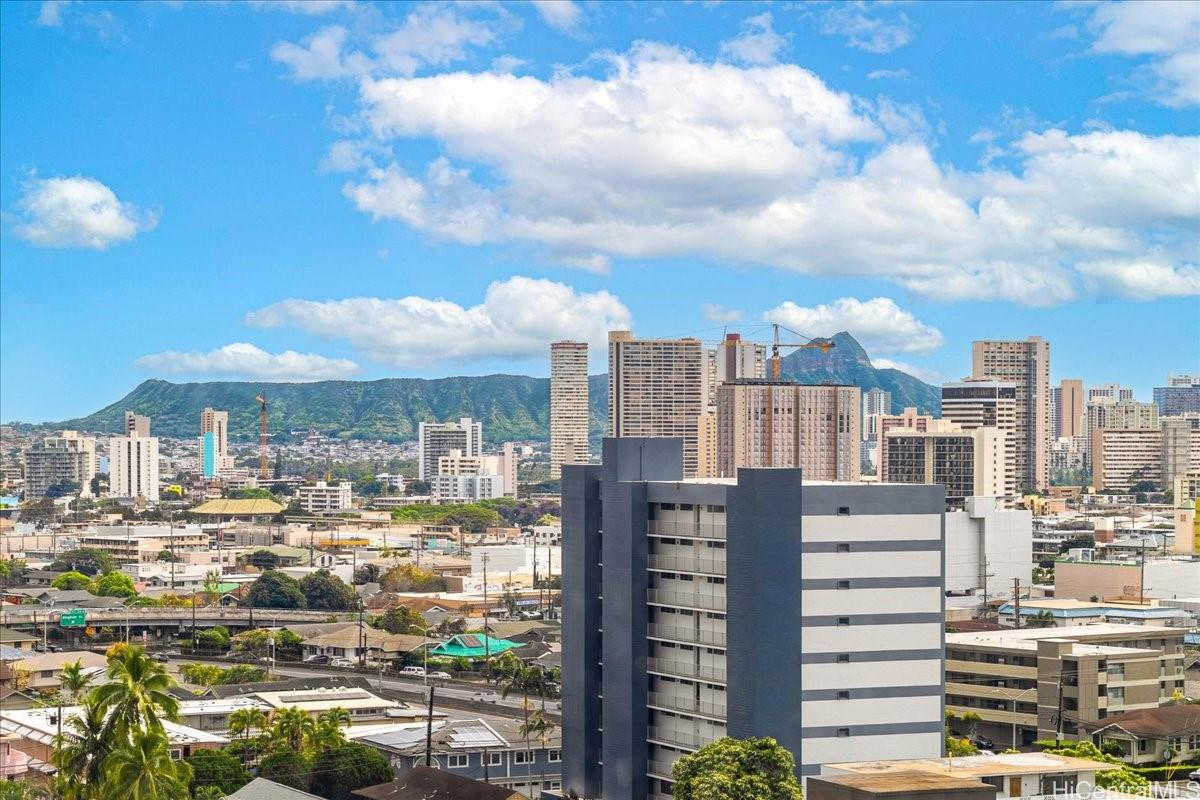 Pulelehua condo # 1104, Honolulu, Hawaii - photo 13 of 25