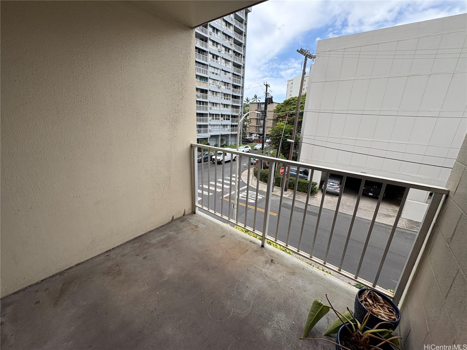 Pulelehua condo # 303, Honolulu, Hawaii - photo 8 of 8