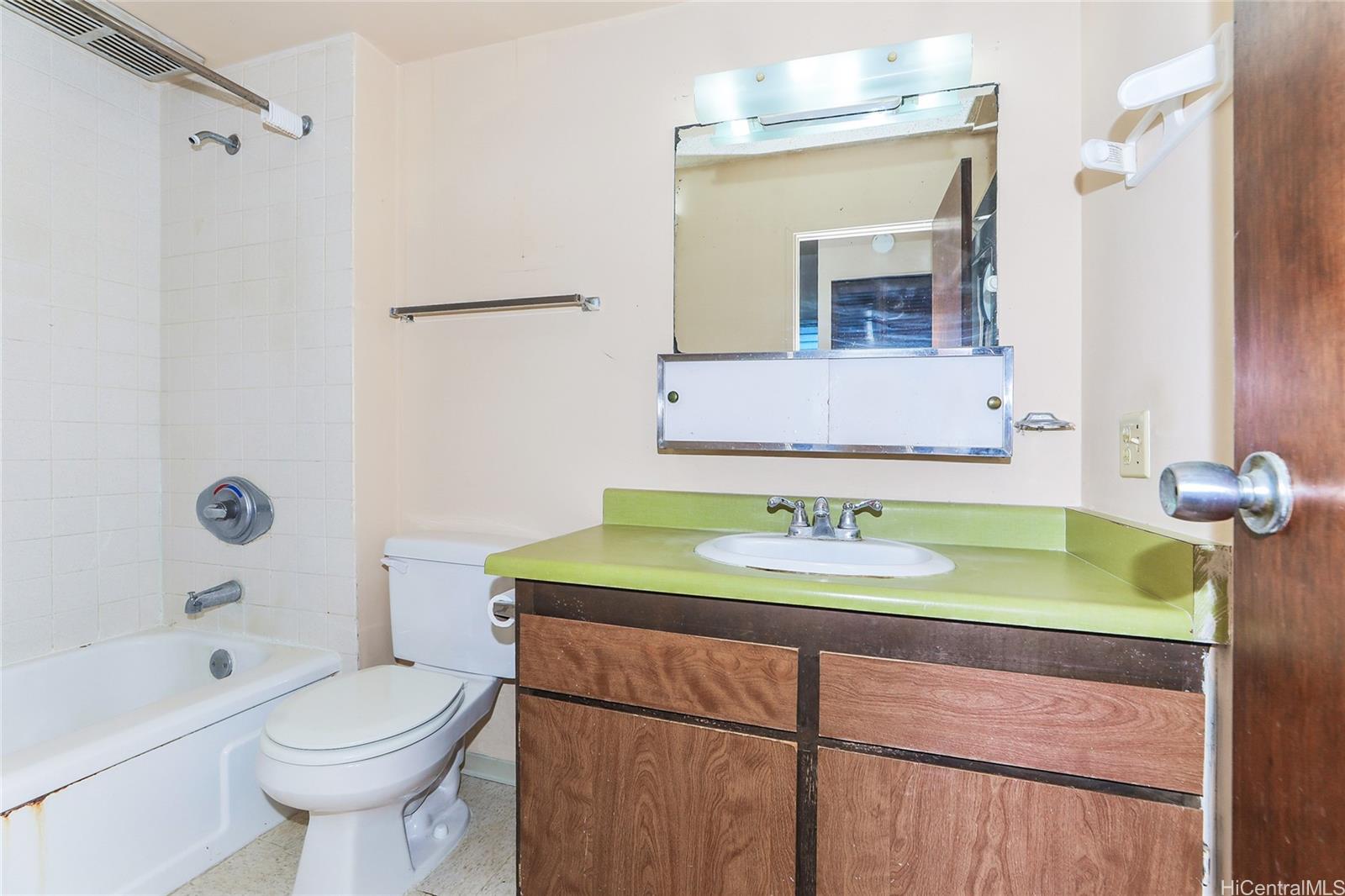 Pulelehua condo # 603, Honolulu, Hawaii - photo 16 of 25