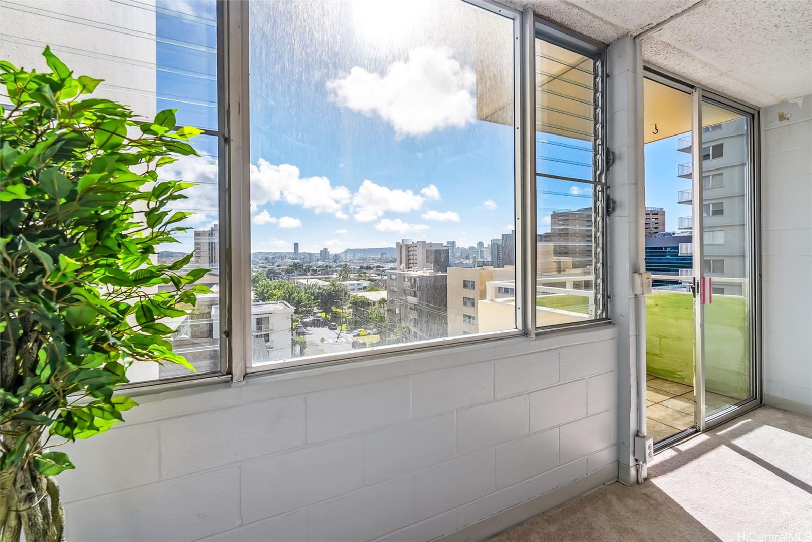 Pulelehua condo # 704, Honolulu, Hawaii - photo 16 of 25