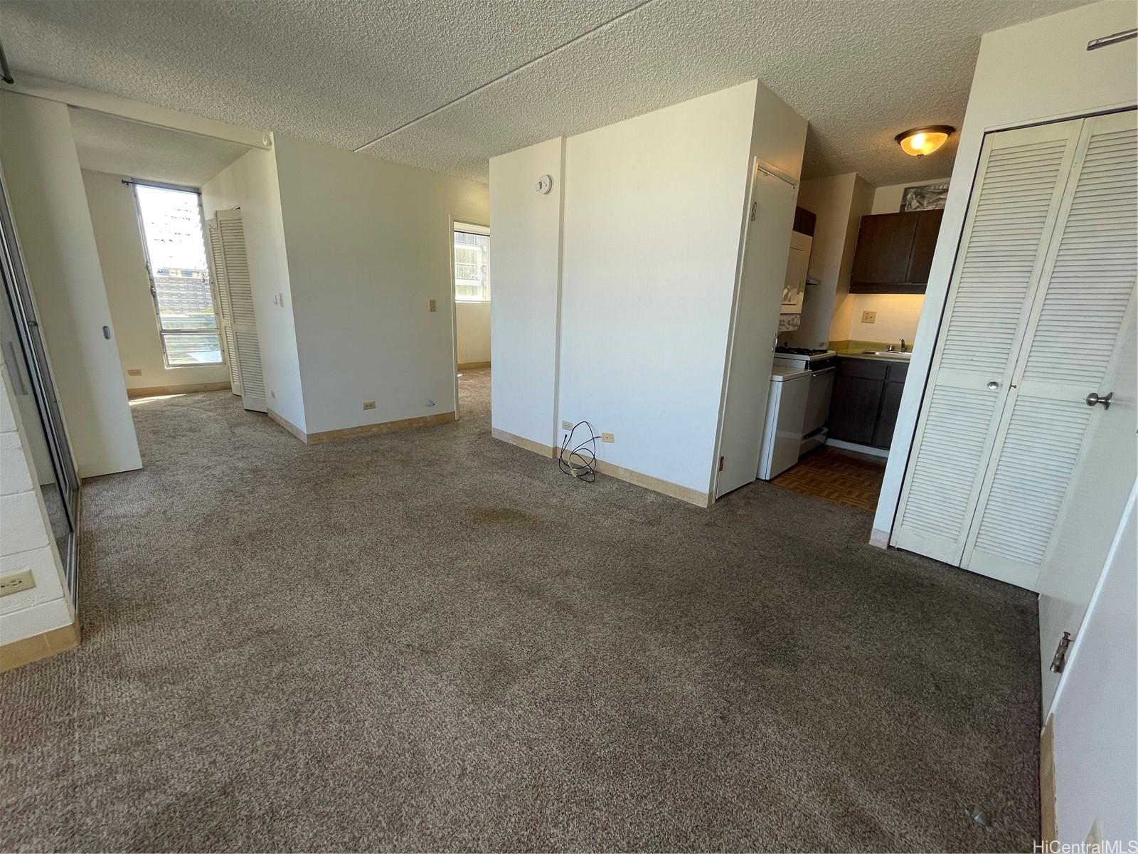 Pulelehua condo # 804, Honolulu, Hawaii - photo 3 of 8