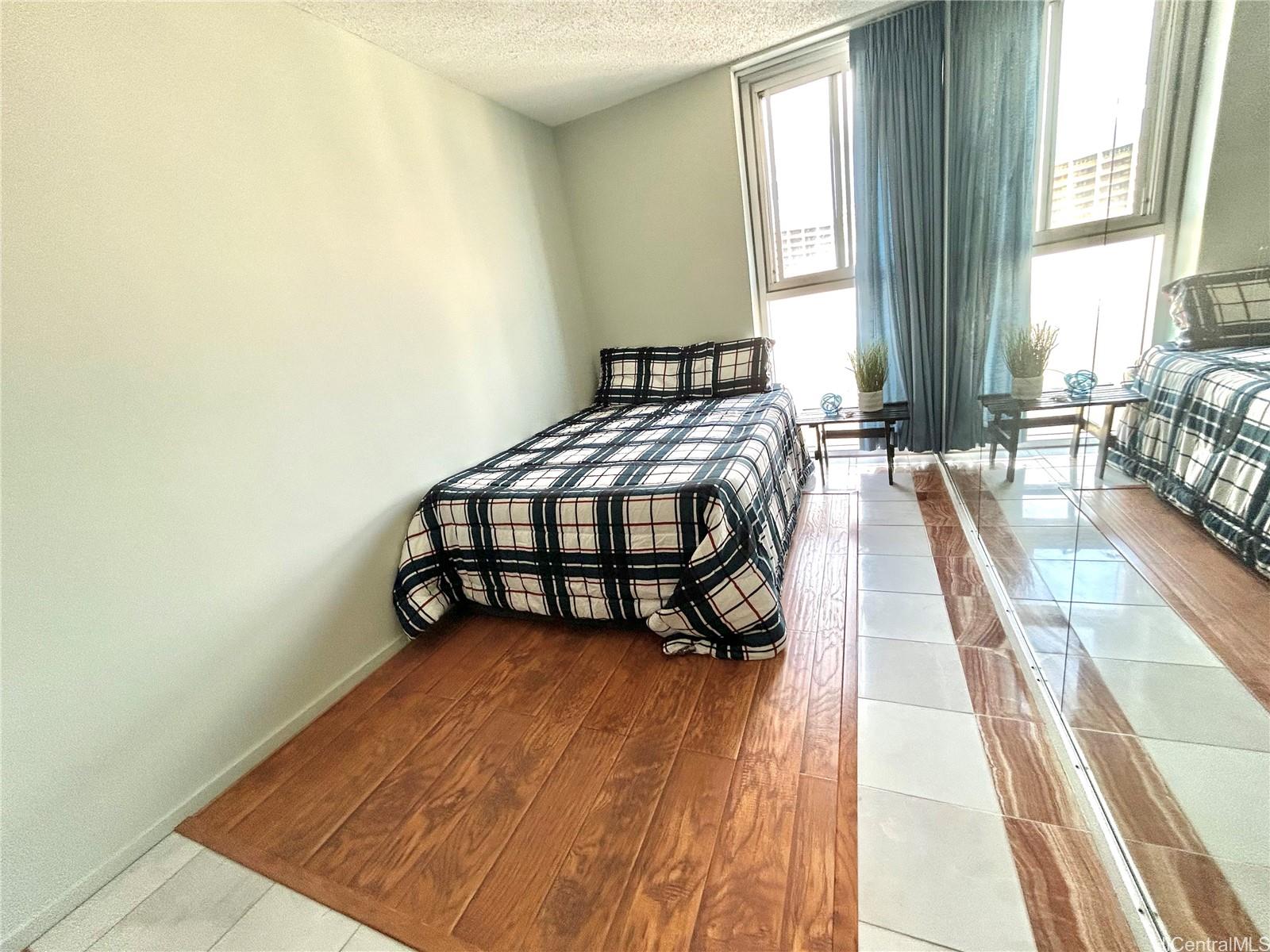 Kapiolani Townhouse condo # 1208, Honolulu, Hawaii - photo 11 of 12