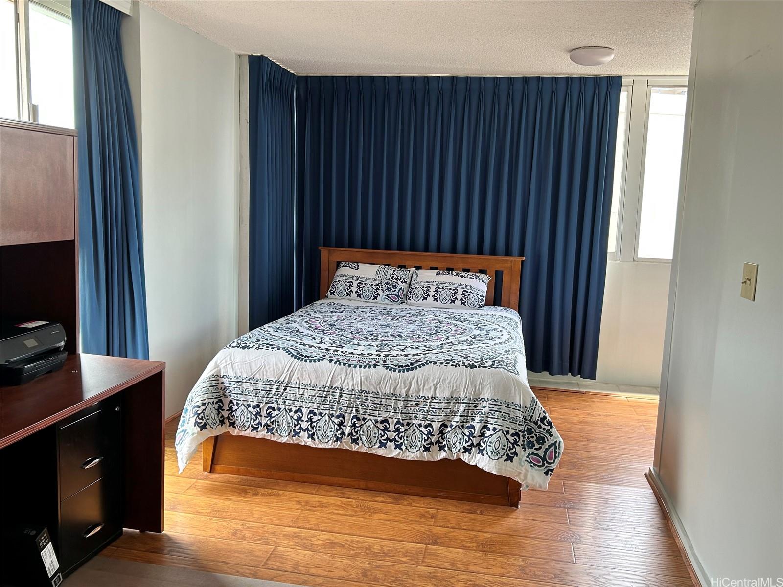 Kapiolani Townhouse condo # 1208, Honolulu, Hawaii - photo 7 of 12