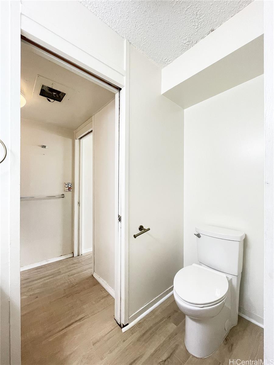 Kapiolani Townhouse condo # 306, Honolulu, Hawaii - photo 21 of 25