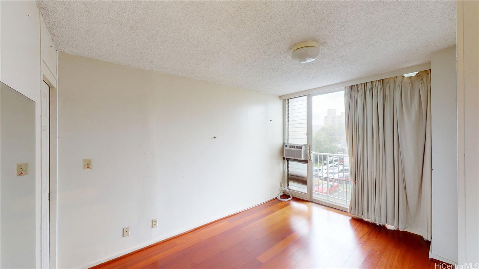 Kapiolani Townhouse condo # 306, Honolulu, Hawaii - photo 10 of 25