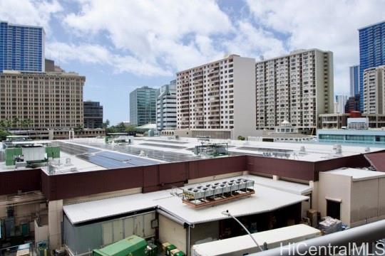 Kapiolani Townhouse condo # 507, Honolulu, Hawaii - photo 12 of 20
