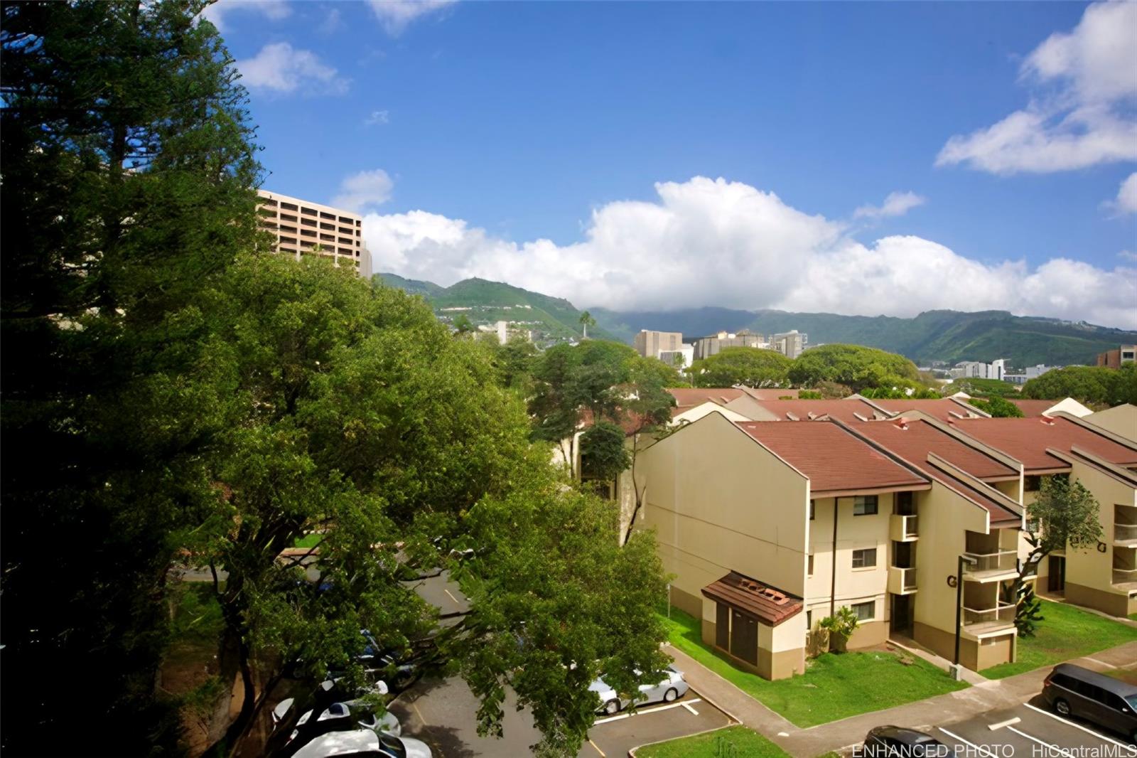 Kapiolani Townhouse condo # 507, Honolulu, Hawaii - photo 4 of 20