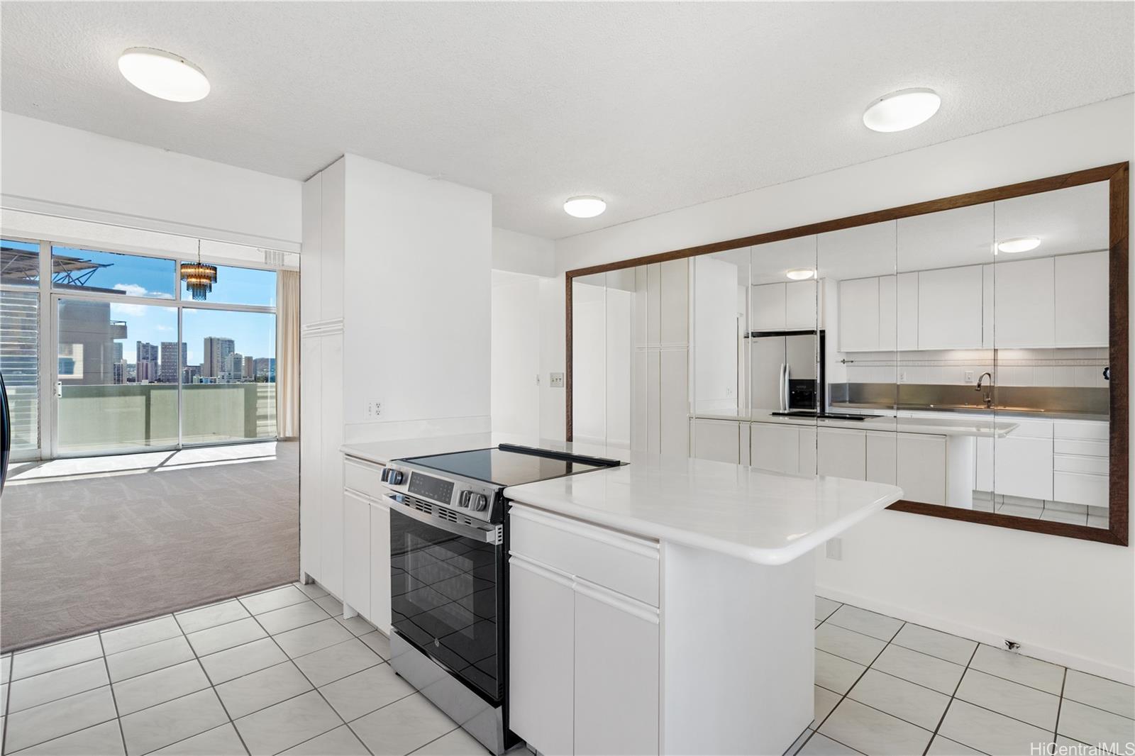 Kapiolani Townhouse condo # PHA, Honolulu, Hawaii - photo 15 of 24