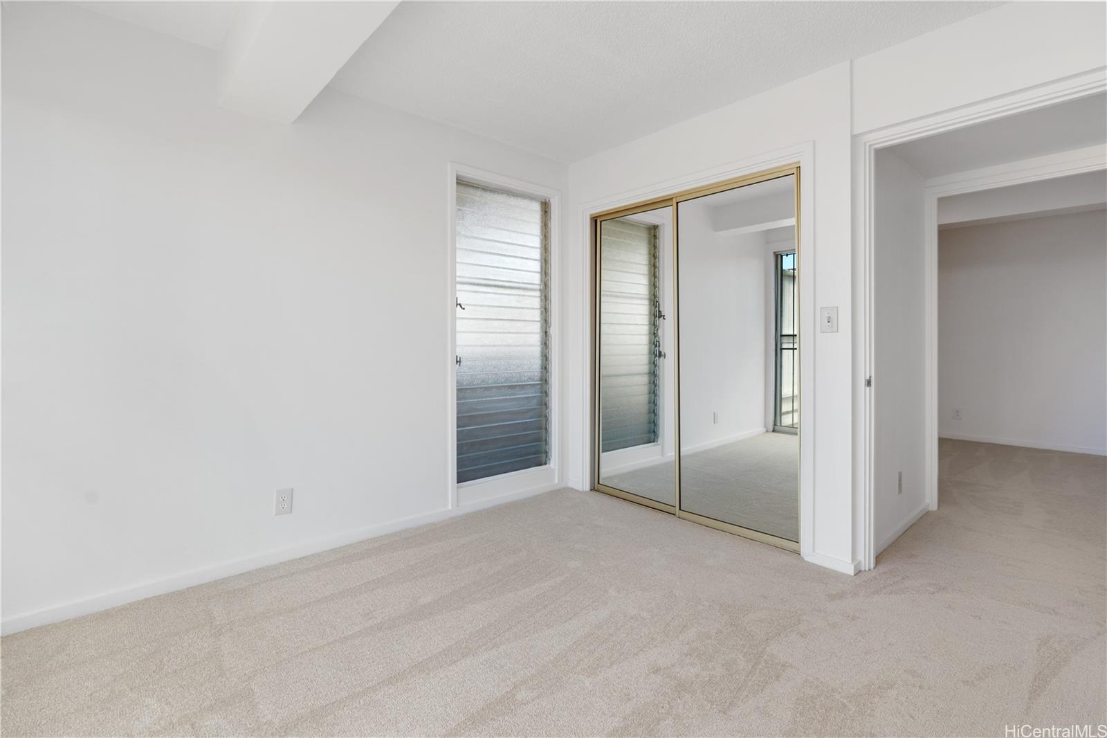 Kapiolani Townhouse condo # PHA, Honolulu, Hawaii - photo 19 of 24