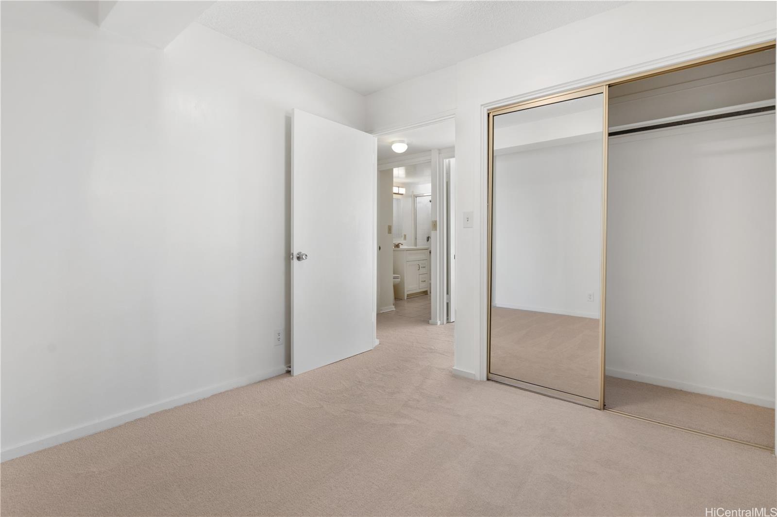 Kapiolani Townhouse condo # PHA, Honolulu, Hawaii - photo 21 of 24