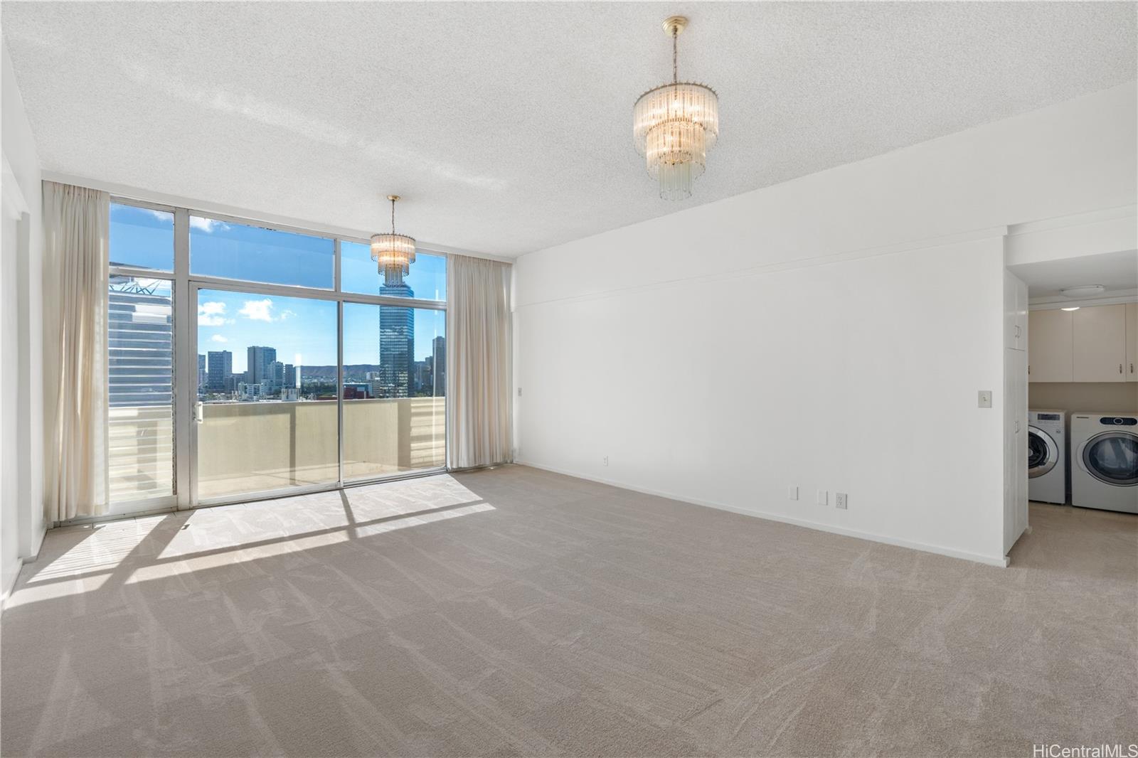 Kapiolani Townhouse condo # PHA, Honolulu, Hawaii - photo 4 of 24