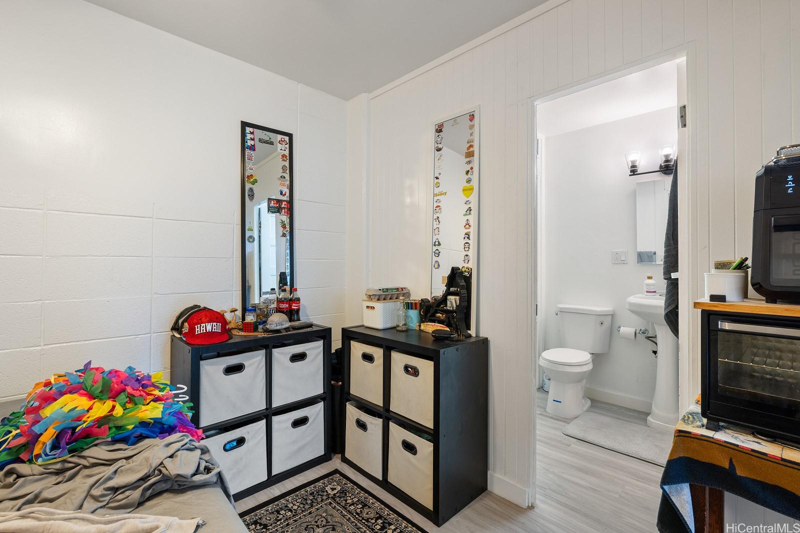 1624 Liholiho Street Honolulu - Multi-family - photo 9 of 22