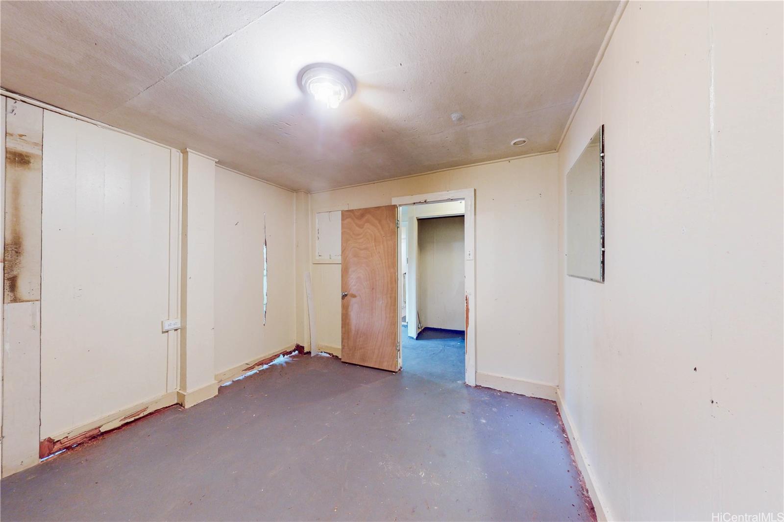 1625  Kalaepaa Drive Kalihi Valley, Honolulu home - photo 18 of 25