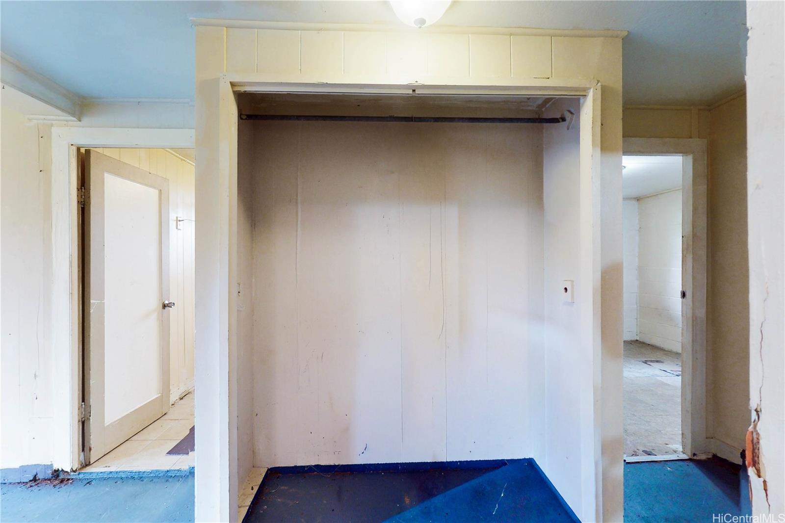 1625  Kalaepaa Drive Kalihi Valley, Honolulu home - photo 19 of 25