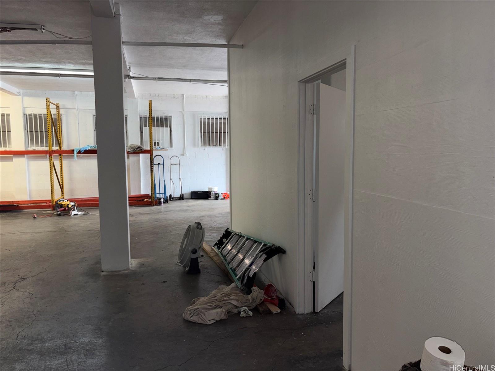 1626 Silva St HONOLULU Oahu commercial real estate photo10 of 12