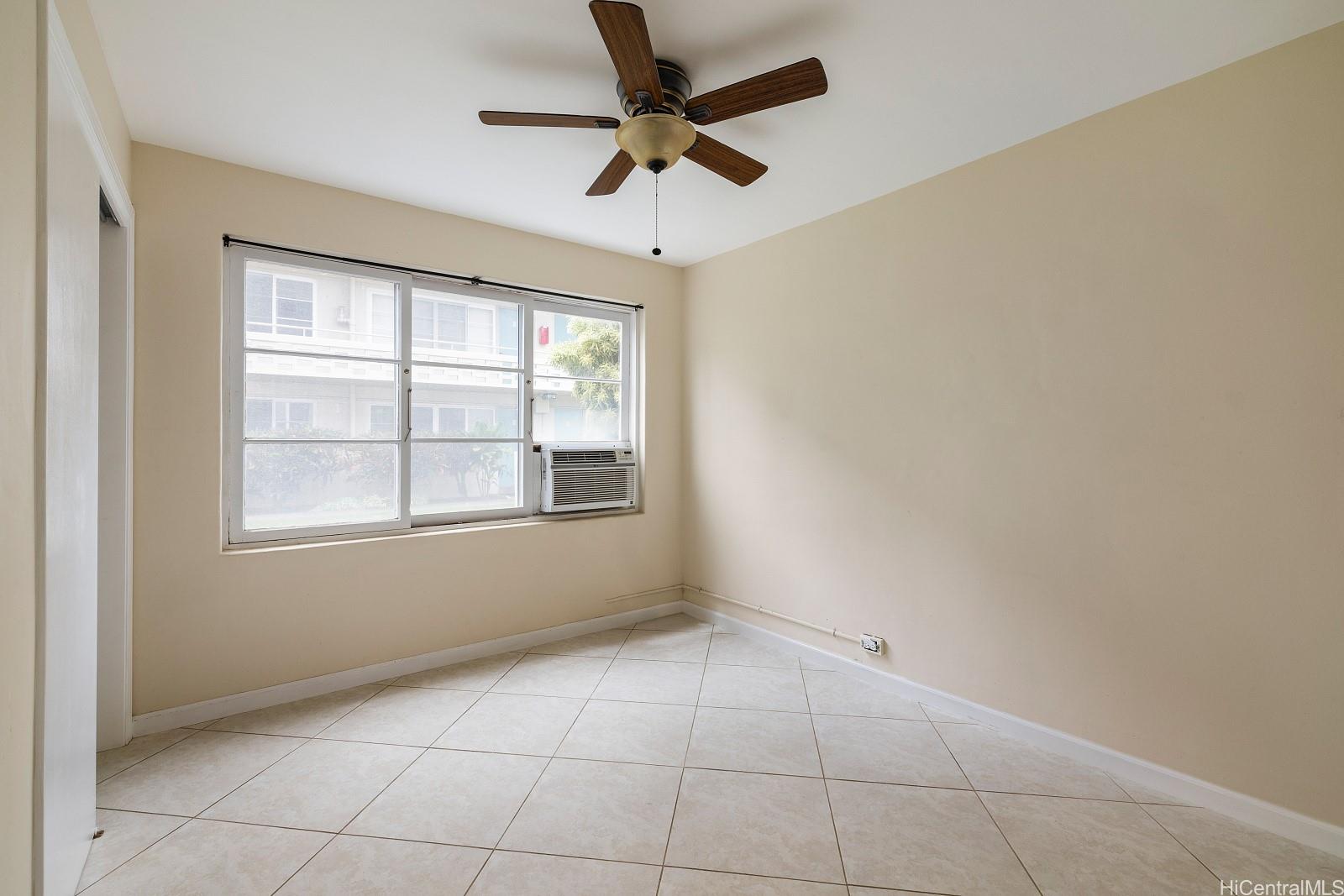 Marina Gardens condo # 104, Honolulu, Hawaii - photo 10 of 24