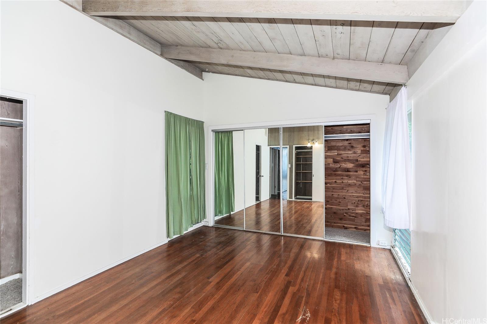 1627  Halekoa Dr Waialae Nui Rdge, Diamond Head home - photo 13 of 25