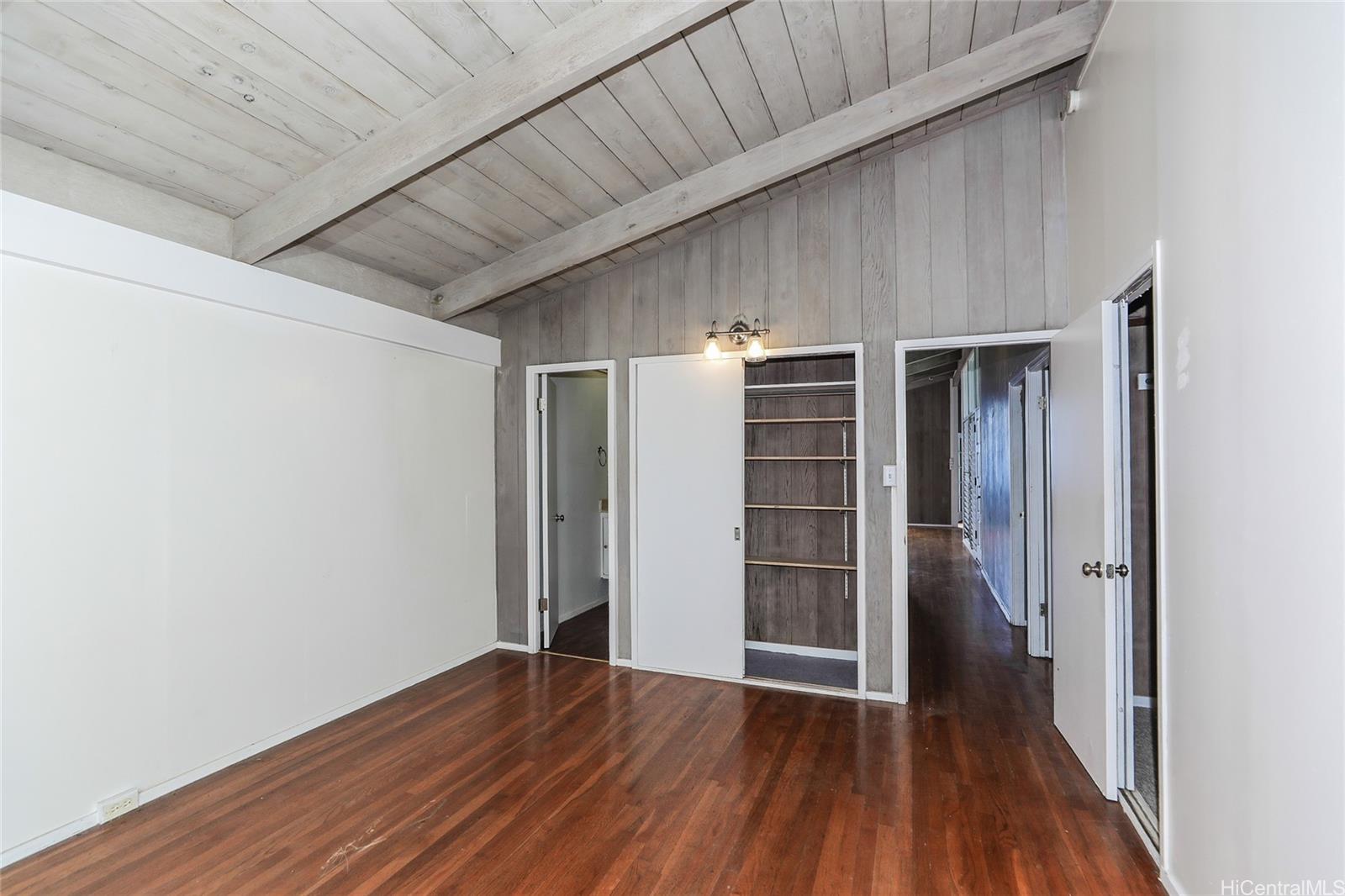 1627  Halekoa Dr Waialae Nui Rdge, Diamond Head home - photo 14 of 25