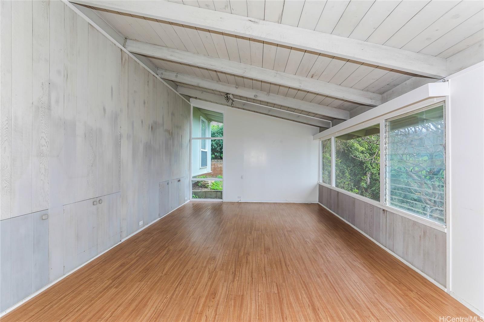 1627  Halekoa Dr Waialae Nui Rdge, Diamond Head home - photo 6 of 25