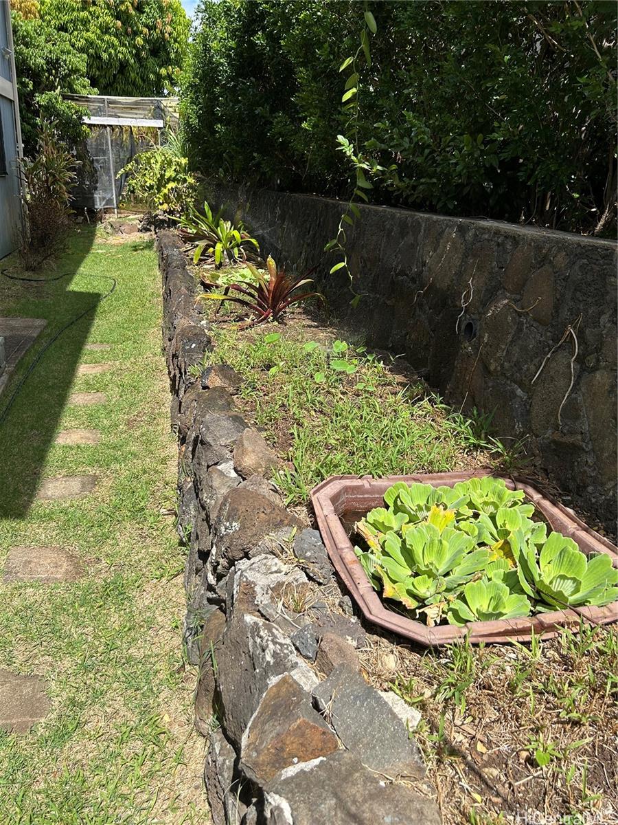 1628  Aupuni Street Kamehameha Heights, Honolulu home - photo 13 of 14