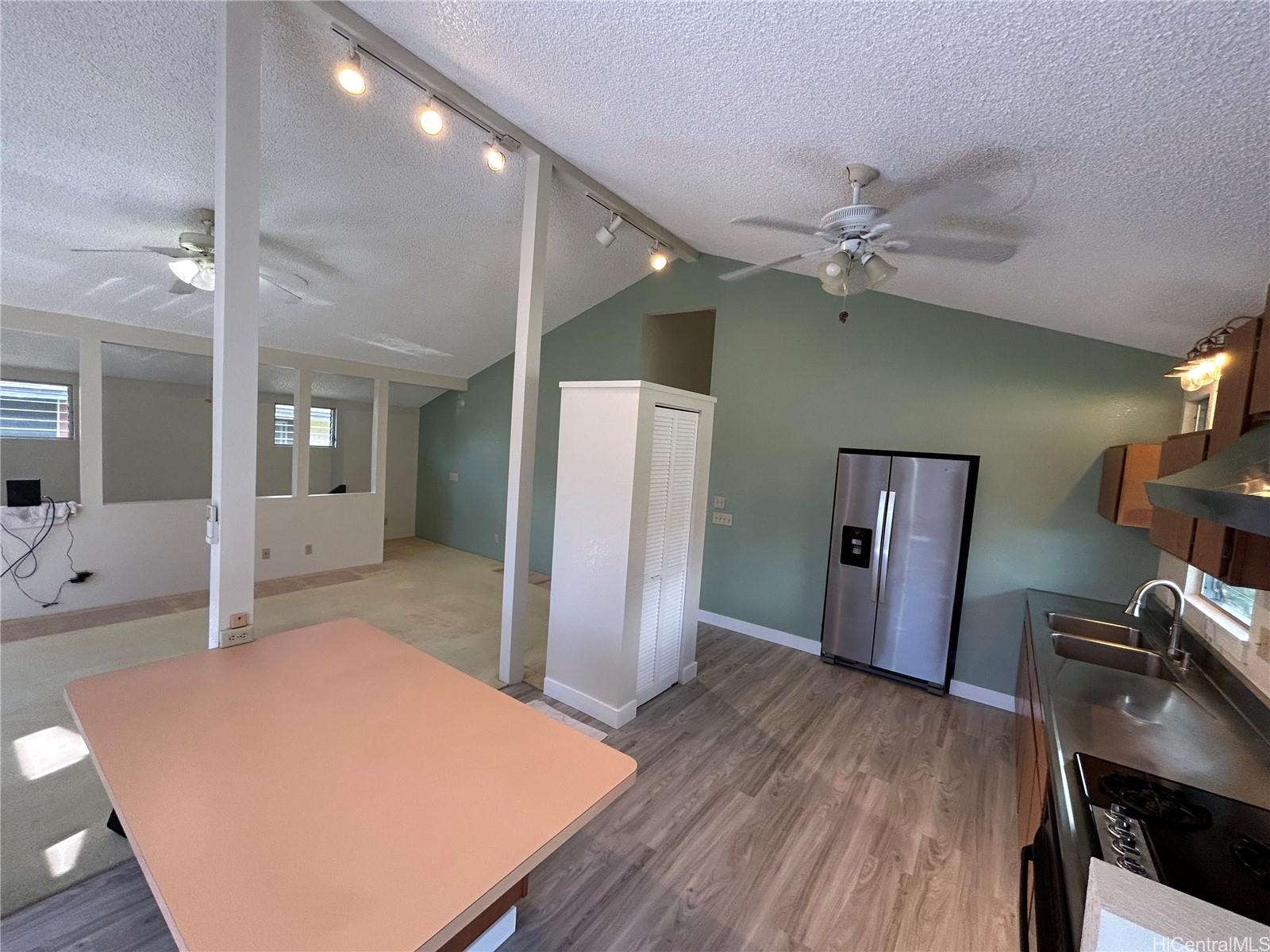 1628  Aupuni Street Kamehameha Heights, Honolulu home - photo 3 of 14