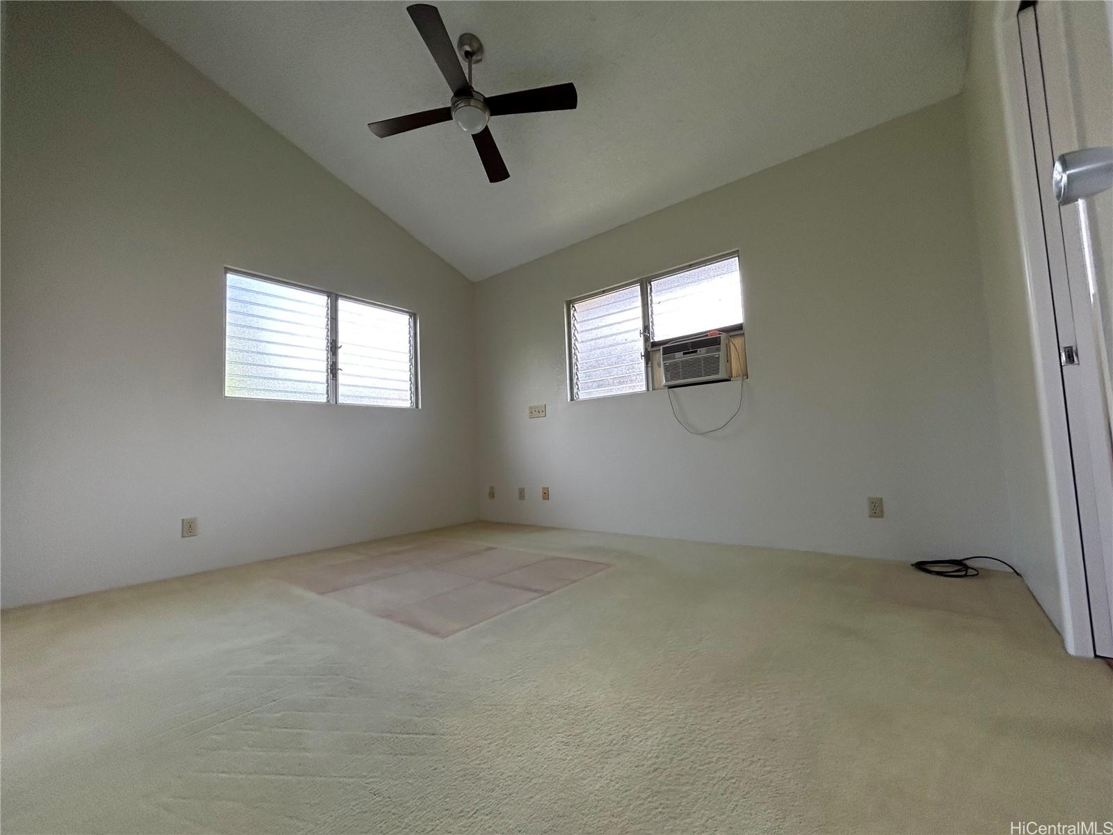 1628  Aupuni Street Kamehameha Heights, Honolulu home - photo 6 of 14