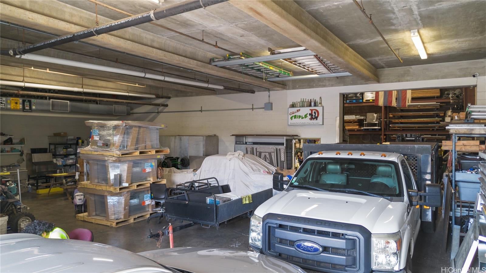 1628 Democrat Street Honolulu Oahu commercial real estate photo2 of 17