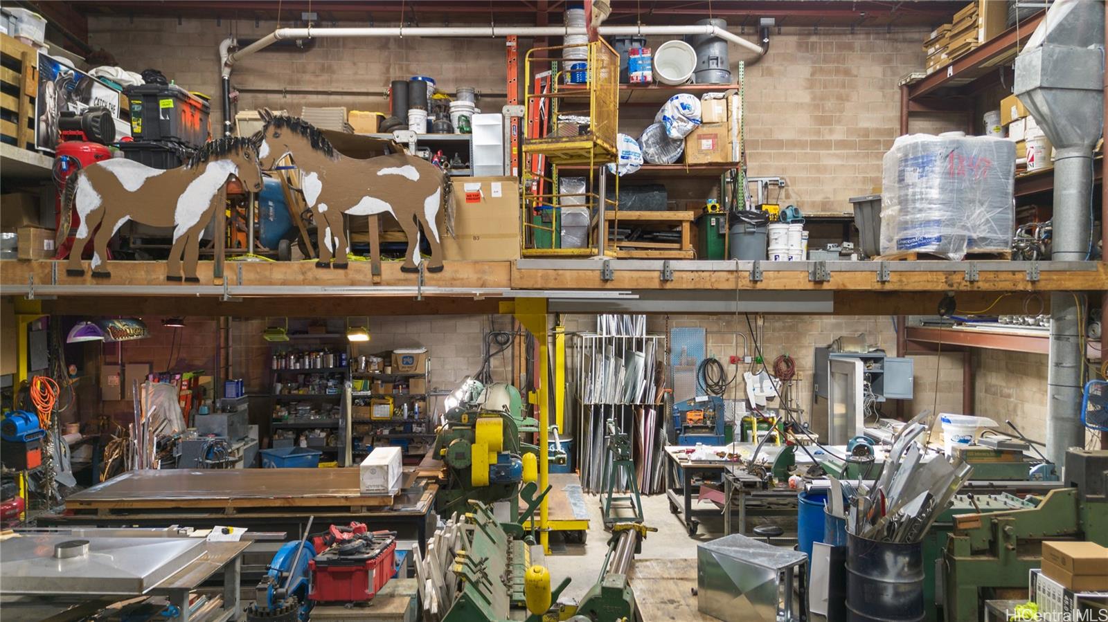 1628 Democrat Street Honolulu Oahu commercial real estate photo5 of 17