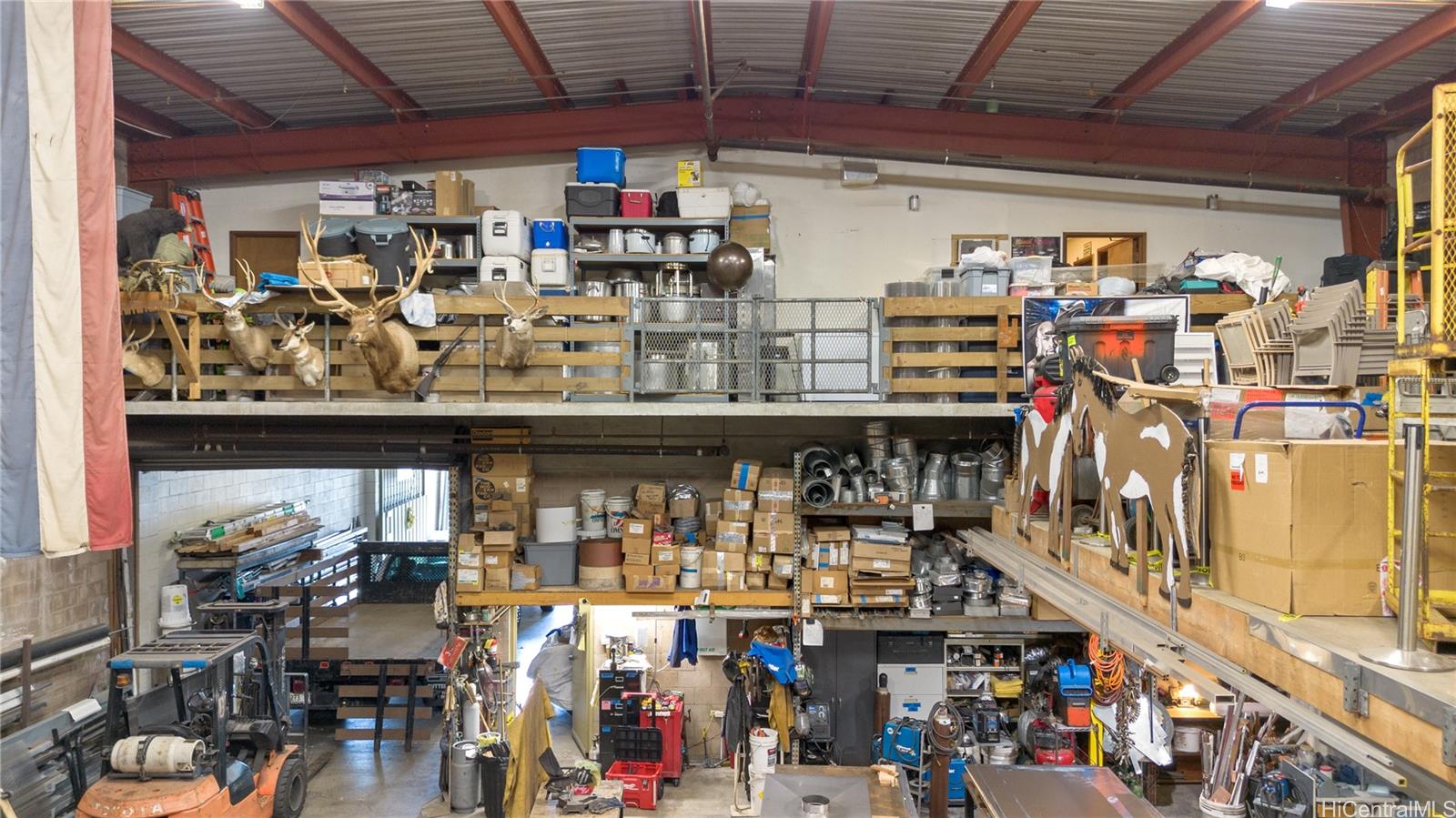 1628 Democrat Street Honolulu Oahu commercial real estate photo7 of 17