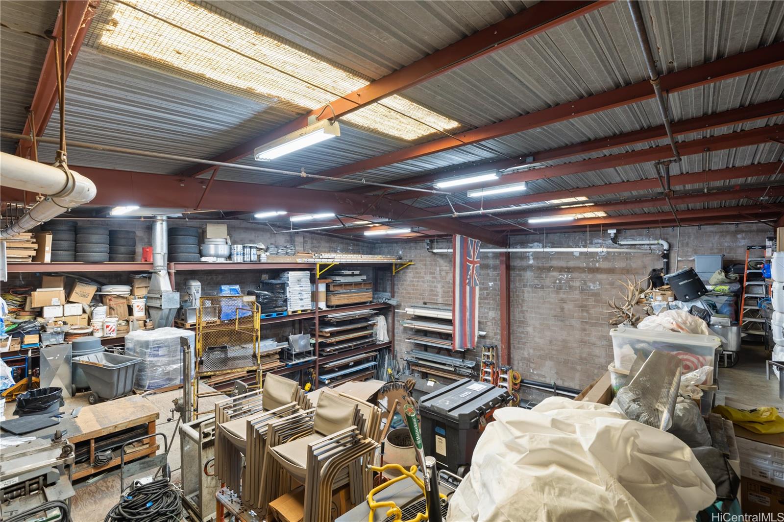 1628 Democrat Street Honolulu Oahu commercial real estate photo9 of 17