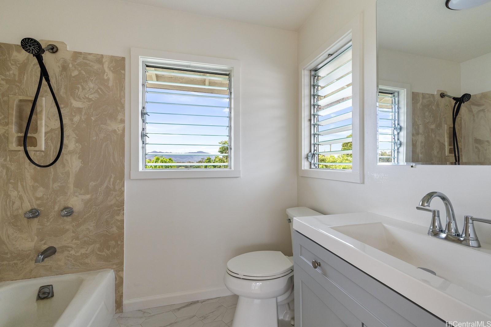 163 Makaweo Ave Wahiawa - Rental - photo 20 of 25