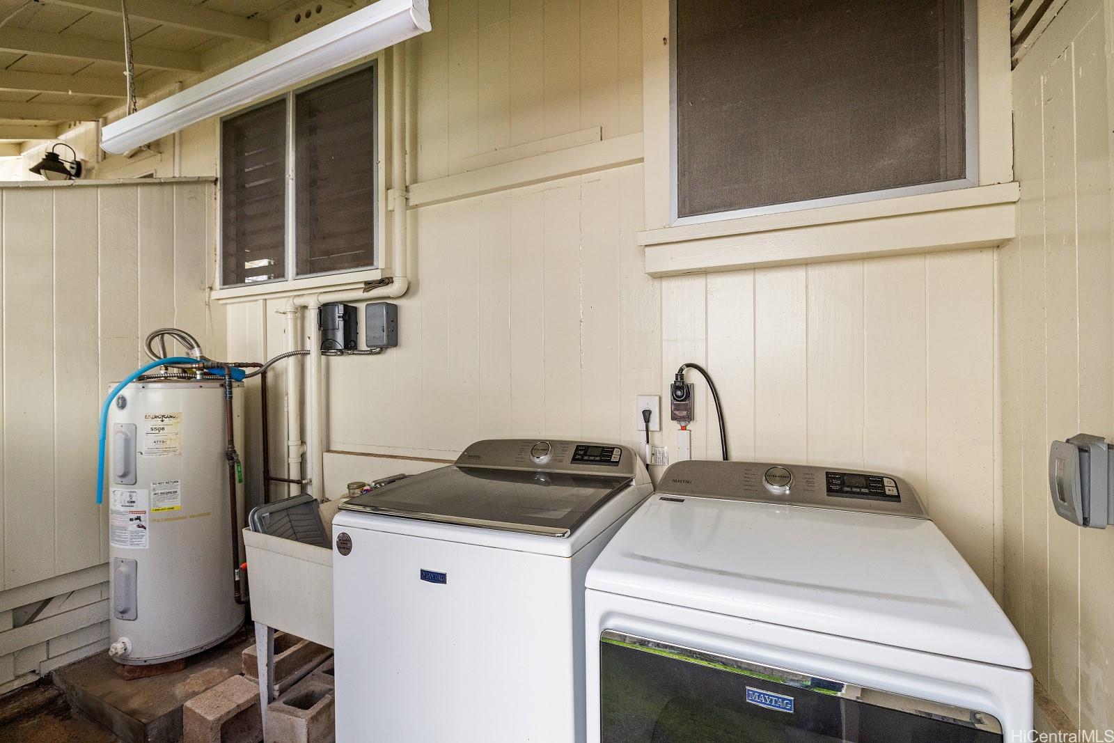 163 Makaweo Ave Wahiawa - Rental - photo 24 of 25