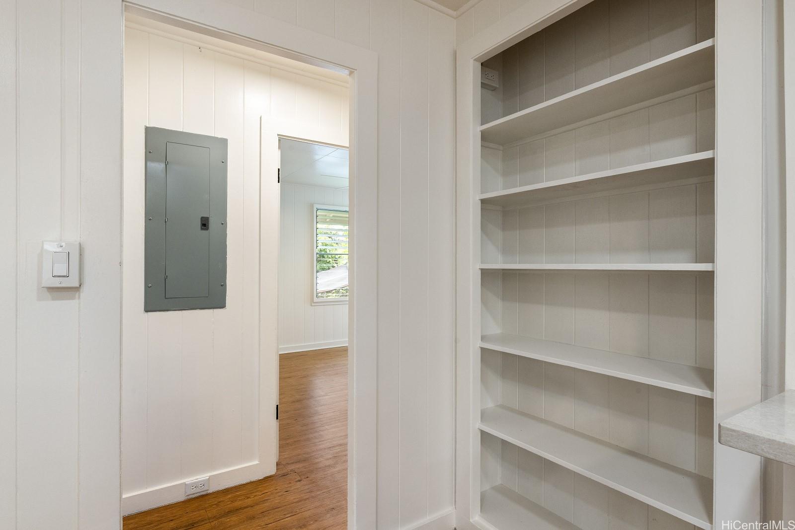 163 Makaweo Ave Wahiawa - Rental - photo 7 of 25