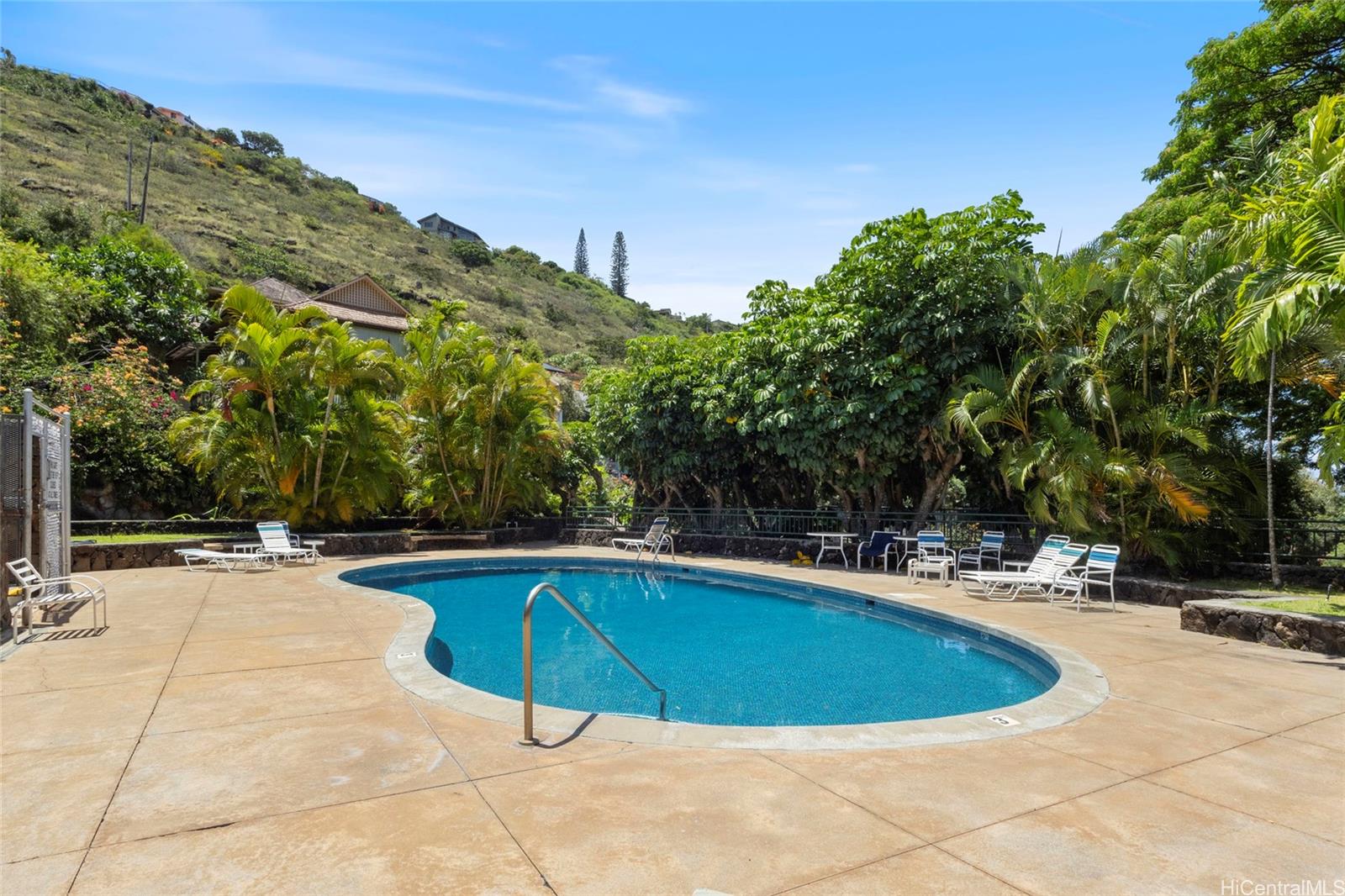 1630  Kalaniiki Street Kalani Iki, Diamond Head home - photo 20 of 25