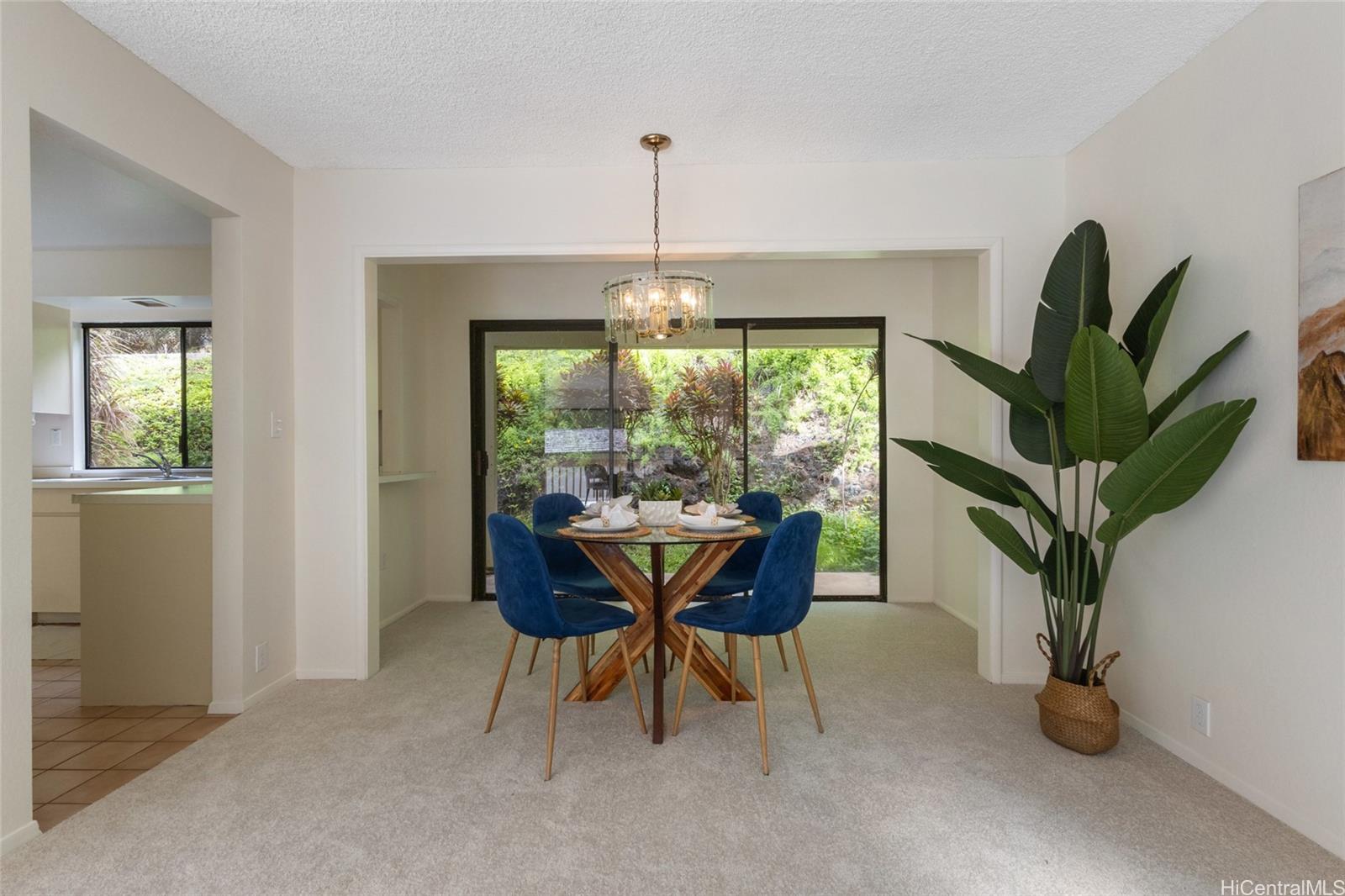 1630  Kalaniiki Street Kalani Iki, Diamond Head home - photo 3 of 25