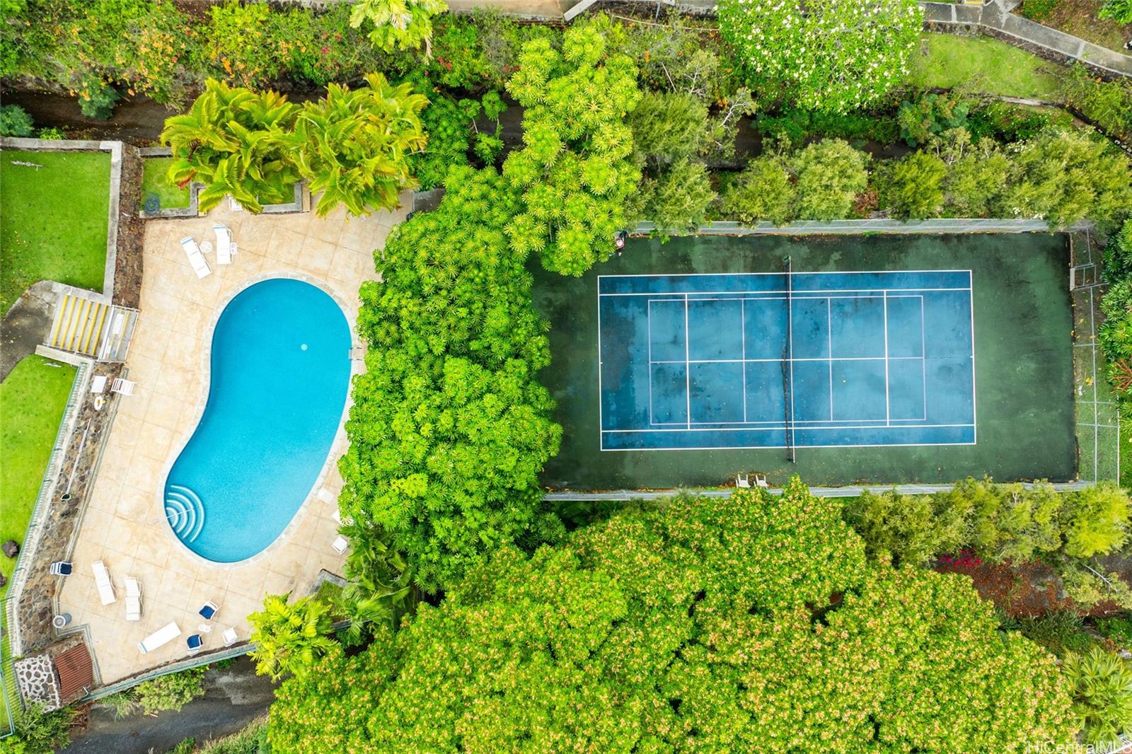 1630  Kalaniiki Street Kalani Iki, Diamond Head home - photo 22 of 25