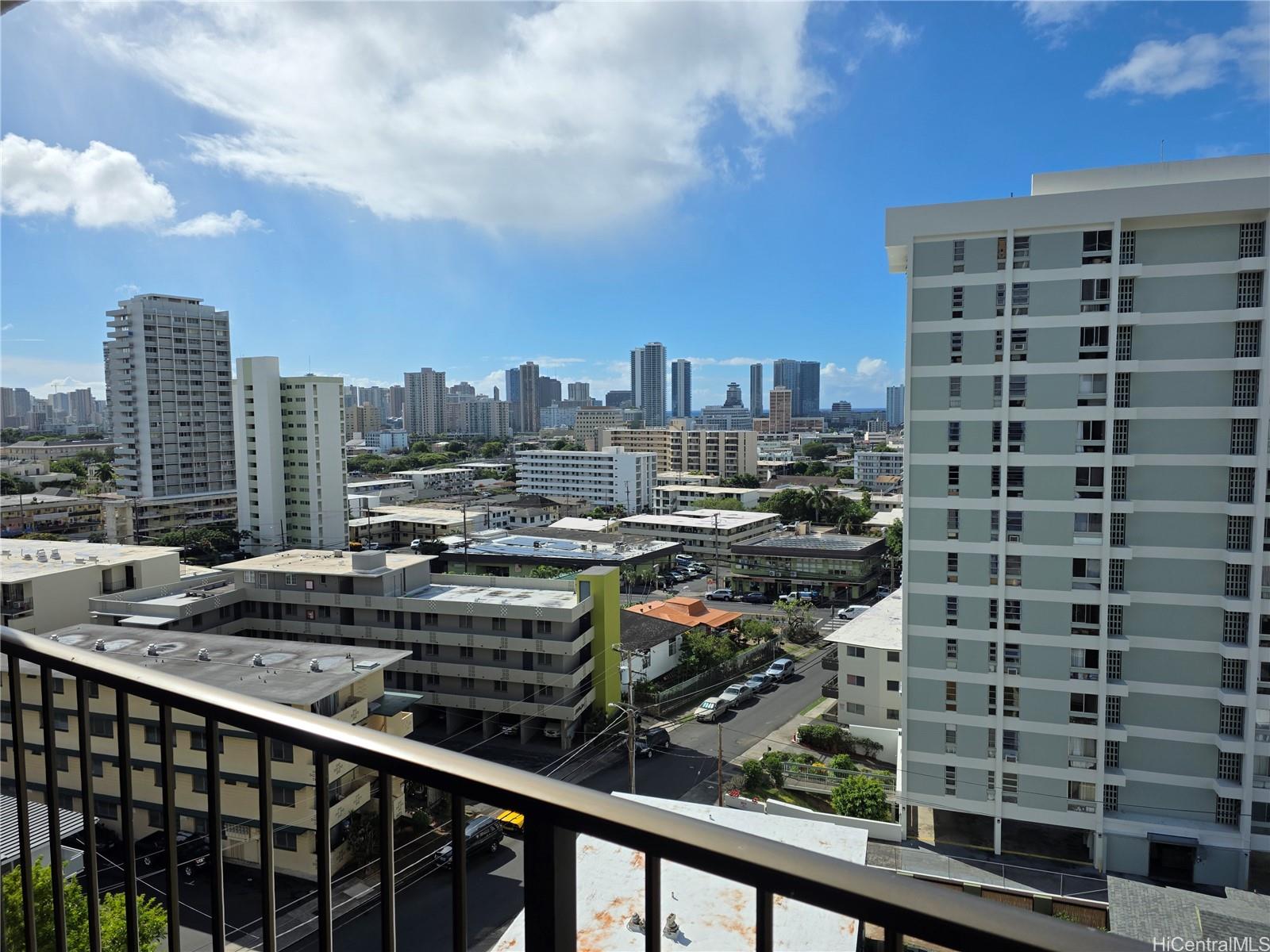 Camelot condo # 1004, Honolulu, Hawaii - photo 15 of 19