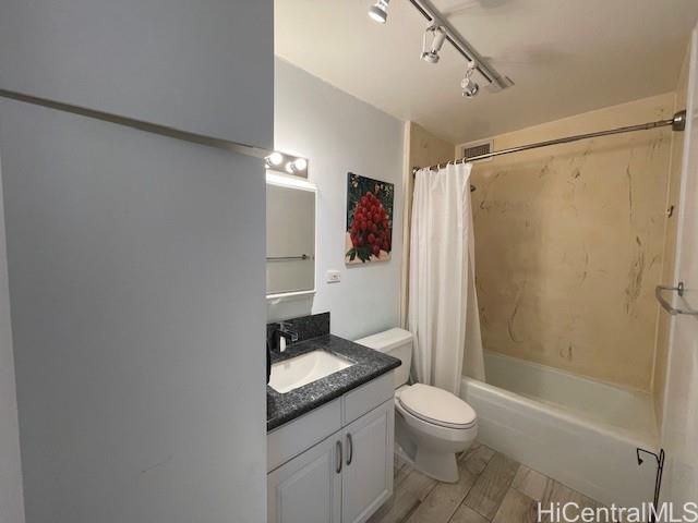 Camelot condo # 1006, Honolulu, Hawaii - photo 5 of 17