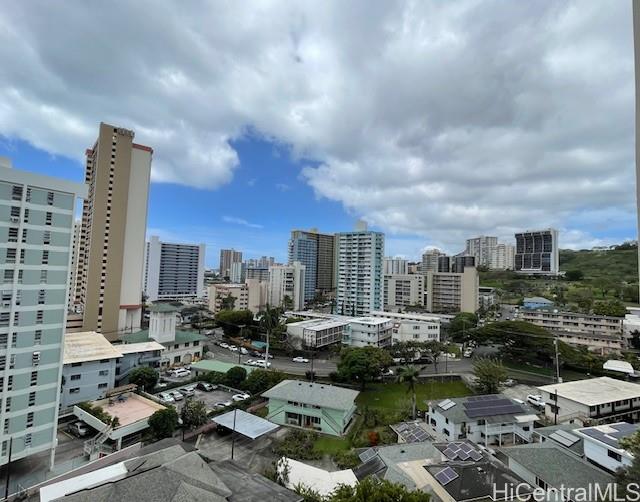 Camelot condo # 1006, Honolulu, Hawaii - photo 7 of 17