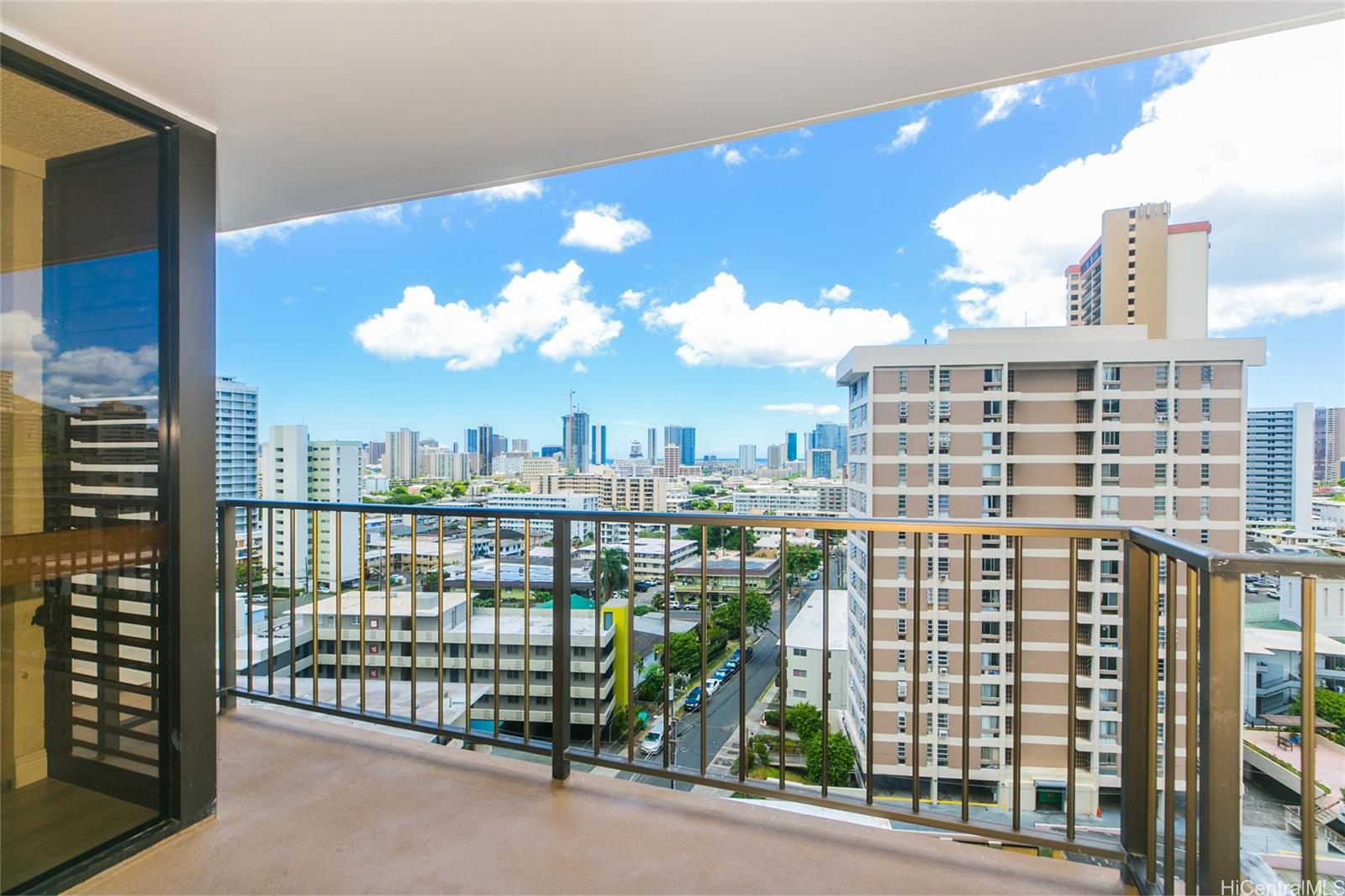 Camelot condo # 1102, Honolulu, Hawaii - photo 15 of 25