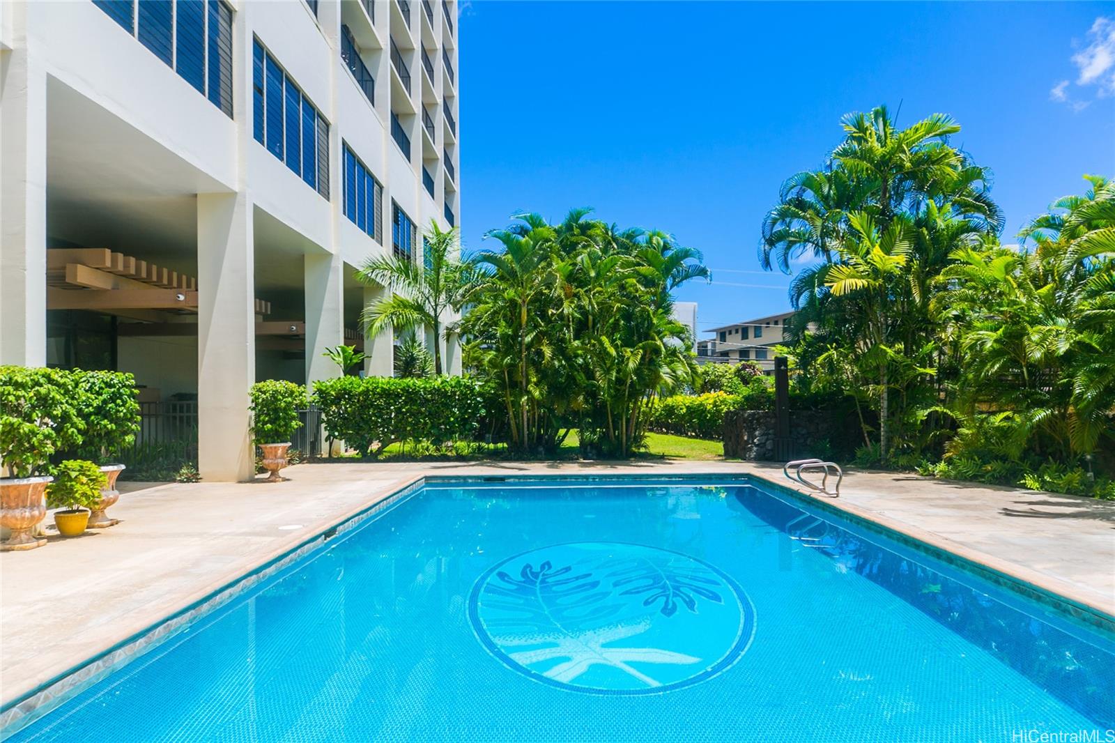 Camelot condo # 1102, Honolulu, Hawaii - photo 23 of 25